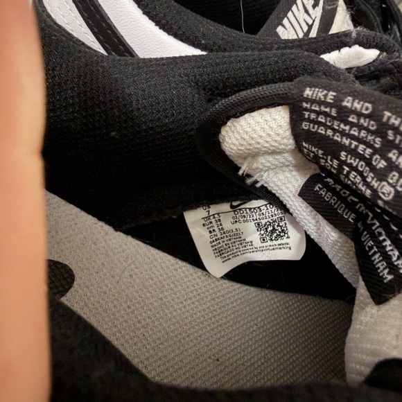 Nike Women’s Panda Dunks - Picture 7 of 7